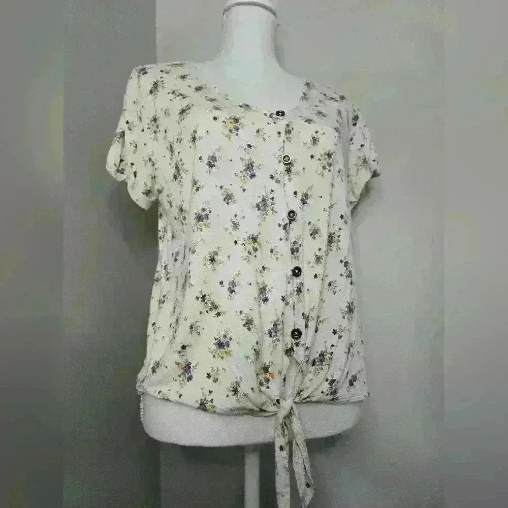 American Eagle Floral Button-Down Tie Front Top